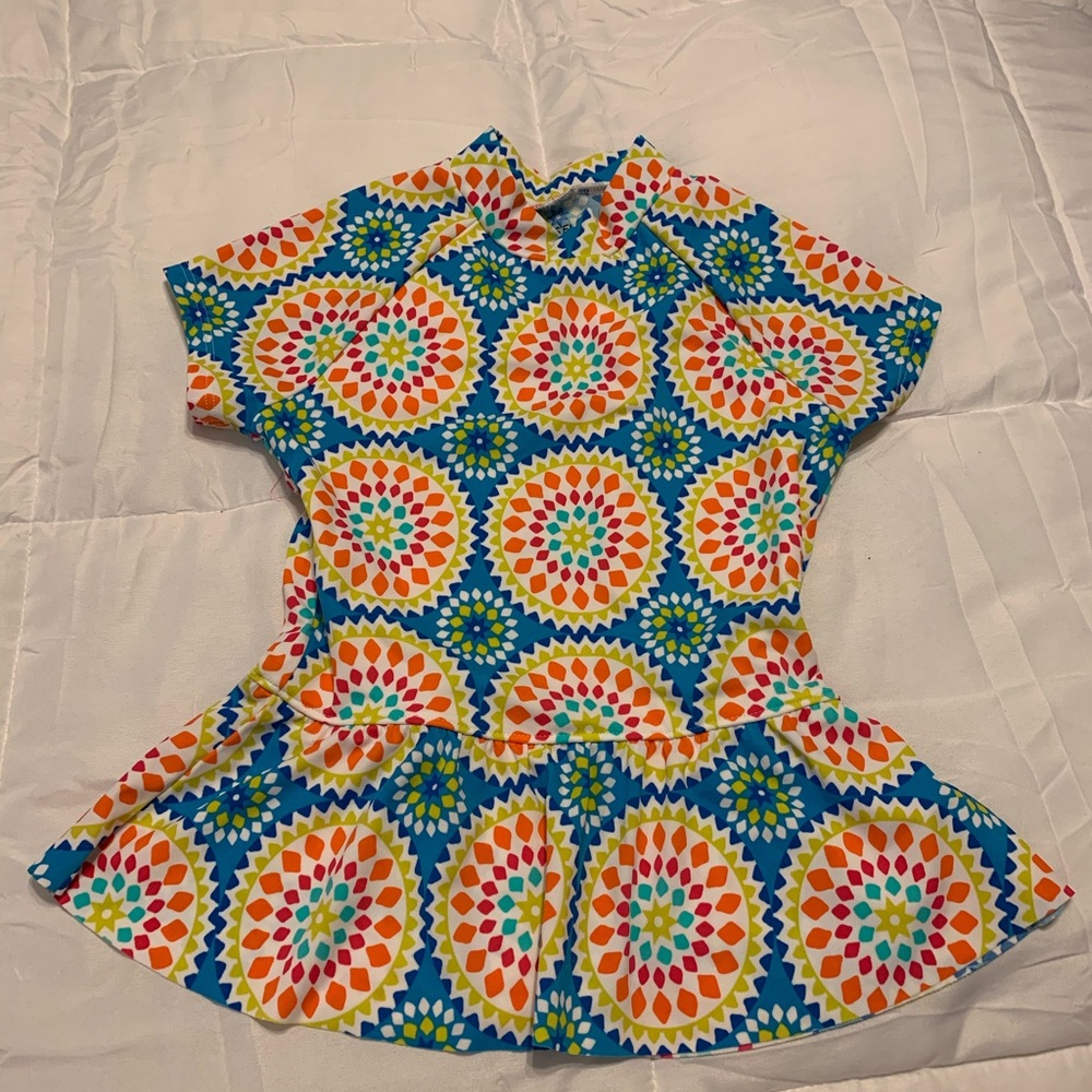 LAND’S END LIKE NEW! Swim Top/sunblocker